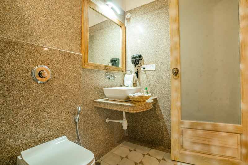 Rang Niwas Hotel