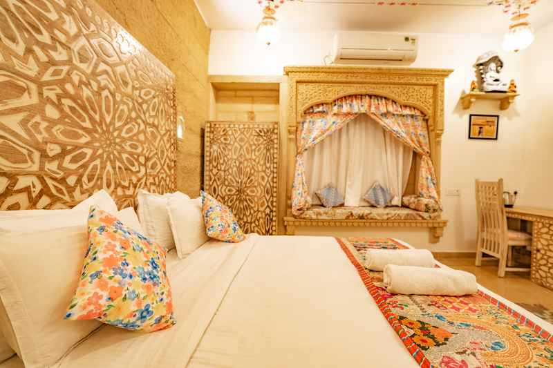 Rang Niwas Hotel